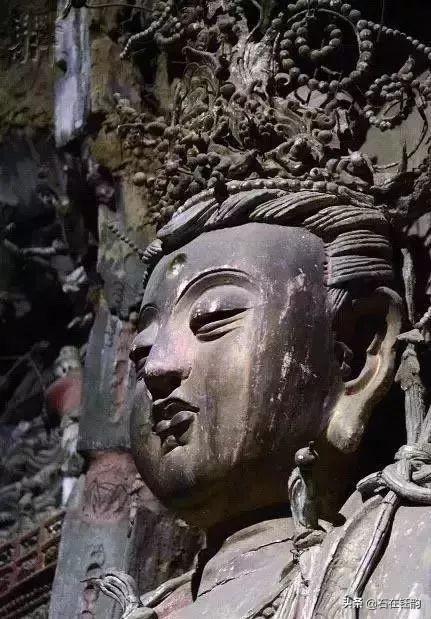 揭秘中國尊建筑奇跡，震撼世界的450米高度！