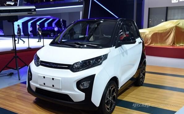 最新眾泰電動(dòng)汽車報(bào)價(jià)及家庭小冒險(xiǎn)車型介紹
