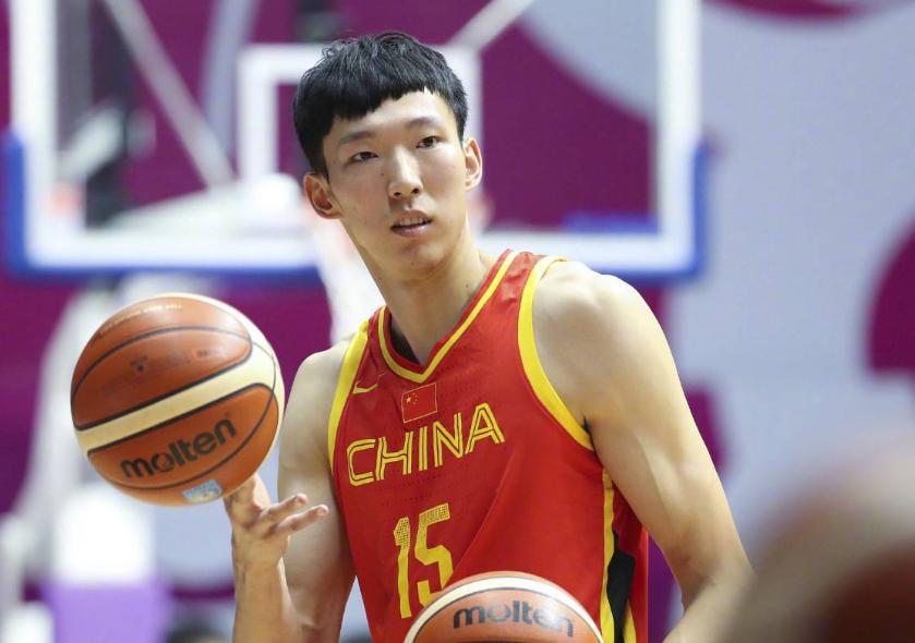 周琦在NBA火箭的最新動態(tài)，中國巨塔在航天城的嶄露頭角